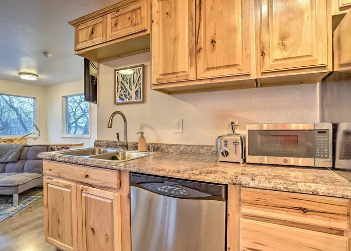 Coastal-View Apartment Near Downtown Anchorage!